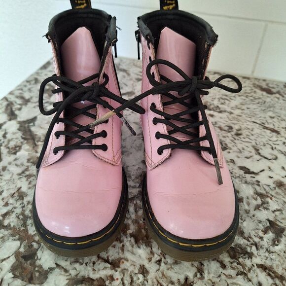 Dr. Martens Pink patent Leather Ankle Boots 1460  size 10 Zip Lace - Picture 1 of 9